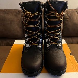 Timberland 40 Below Super Boot
Hazel Highway Size 11 With Receipt!